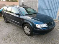 Gebraucht VW Passat 110 PS (80 kW) 1998 Blau Kombi
