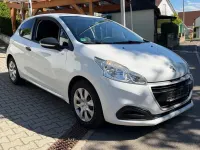 Gebraucht Peugeot 208 Access 68 PS (50 kW) 2015 Weiß Kleinwagen