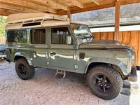 Gebraucht Land Rover Defender SE 122 PS (89 kW) 2011 Grün SUV