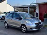 Gebraucht Toyota Yaris Cool 69 PS (50 kW) 2009 Silber Limousine