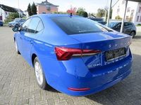 Gebraucht Skoda Octavia Active 110 PS (80 kW) 2022 Energyblau Limousine