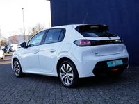 Gebraucht Peugeot 208 Active 101 PS (74 kW) 2023 Weiß Kleinwagen