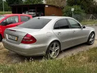 Gebraucht Mercedes E220 Elegance 150 PS (110 kW) 2003 Silber Limousine