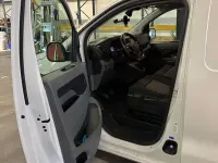 Gebraucht Opel Vivaro-e Combi 144 PS (105 kW) 2023 Weiß Van / Kleinbus