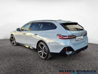 Gebraucht BMW 520 M Sport 197 PS (144 kW) 2025 Brooklyn grey Kombi