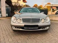 Gebraucht Mercedes E240 177 PS (130 kW) 2004 Grau Kombi