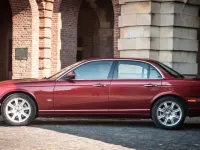 Gebraucht Jaguar XJ8 258 PS (189 kW) 2006 Rot Limousine