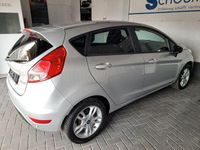 Gebraucht Ford Fiesta Celebration 80 PS (58 kW) 2017 Silber Kleinwagen