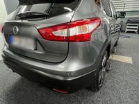 gebraucht Nissan Qashqai 1.6 dCi DPF N-CONNECTA, PANO, 360*