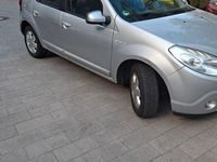 Gebraucht Dacia Sandero 75 PS (55 kW) 2012 Silber Limousine