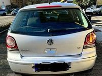 Gebraucht VW Polo 75 PS (55 kW) 2006 Silber Kleinwagen