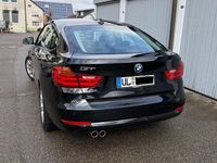 Gebraucht BMW 330 Advantage 258 PS (189 kW) 2015 Schwarz Limousine