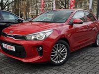 Gebraucht Kia Rio DREAM-TEAM Edition 101 PS (74 kW) 2017 Rot Kleinwagen