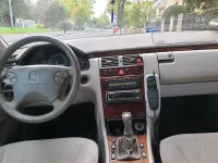 Gebraucht Mercedes E200 136 PS (100 kW) 2000 Blau Limousine
