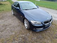 Gebraucht BMW 325 218 PS (160 kW) 2011 Blau Coupé