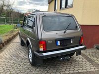 Gebraucht Lada niva 83 PS (61 kW) 2021 Braun SUV