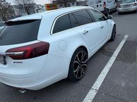 Gebraucht Opel Insignia 195 PS (143 kW) 2015 Weiß Kombi