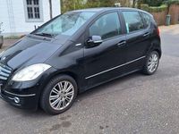 Gebraucht Mercedes A180 Elegance 116 PS (85 kW) 2009 Braun Van / Kleinbus