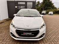 Gebraucht Peugeot 208 Active 82 PS (60 kW) 2018 Weiß Kleinwagen