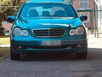 Gebraucht Mercedes C180 143 PS (105 kW) 2002 Blau Limousine
