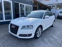 Gebraucht Audi A3 Ambition 140 PS (102 kW) 2011 Weiß Kleinwagen