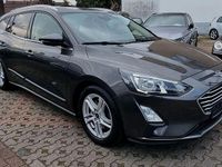 Gebraucht Ford Focus Cool & Connect 120 PS (88 kW) 2020 Grau Kombi