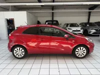 Gebraucht Kia Rio DREAM-TEAM Edition 109 PS (80 kW) 2015 Signal red Kleinwagen