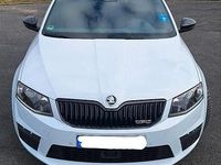 Gebraucht Skoda Octavia RS 184 PS (135 kW) 2016 Weiß Kleinwagen