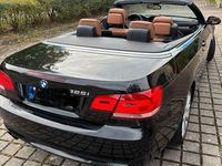 Gebraucht BMW 325 Cabriolet 218 PS (160 kW) 2009 Schwarz Cabrio
