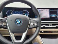 gebraucht BMW i4 eDrive35 Gran Coupé schwarz EZ 6/2023