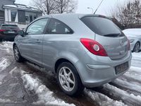 Gebraucht Opel Corsa Edition 87 PS (63 kW) 2010 Silbersee/perl silber (m2) Kleinwagen