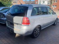 Gebraucht Opel Zafira 150 PS (110 kW) 2007 Silber Van / Kleinbus