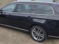 Gebraucht VW Passat Highline 179 PS (131 kW) 2017 Schwarz Kombi