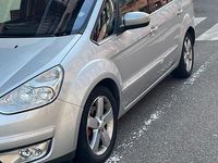 Gebraucht Ford Galaxy 175 PS (128 kW) 2010 Silber Van / Kleinbus