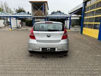 gebraucht Hyundai i30 1.6 Comfort Automatik Comfort