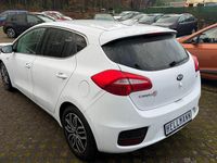 Gebraucht Kia Ceed DREAM-TEAM Edition 99 PS (72 kW) 2018 Weiß Kleinwagen
