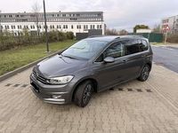 Gebraucht VW Touran Highline 150 PS (110 kW) 2016 Grau Van / Kleinbus