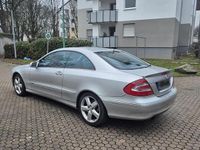 Gebraucht Mercedes CLK320 218 PS (160 kW) 2002 Silber Coupé