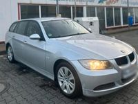 Gebraucht BMW 318 129 PS (94 kW) 2007 Silber Kombi