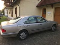 gebraucht Mercedes E200 