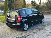 Gebraucht Mercedes A160 Avantgarde 95 PS (69 kW) 2011 Schwarz Kleinwagen