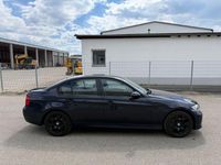 Gebraucht BMW 318 129 PS (94 kW) 2005 Grau Limousine