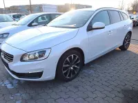Gebraucht Volvo V60 Linje Svart 190 PS (139 kW) 2017 Weiß Kombi