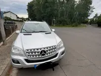 Gebraucht Mercedes ML320 224 PS (164 kW) 2009 Silber SUV
