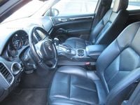 Gebraucht Porsche Cayenne 239 PS (175 kW) 2010 Umbrametallic SUV