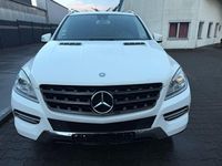 Używany Mercedes ML250 204 KM (150 kW) 2015 Biały SUV
