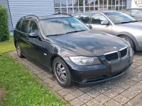 Gebraucht BMW 320 163 PS (119 kW) 2007 Schwarz Limousine