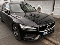 Gebraucht Volvo V60 Core 163 PS (119 kW) 2024 Schwarz Kombi
