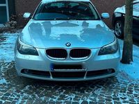 Gebraucht BMW 525 163 PS (119 kW) 2005 Silber Kombi