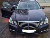 Gebraucht Mercedes E200 Avantgarde 136 PS (100 kW) 2011 Schwarz Kombi